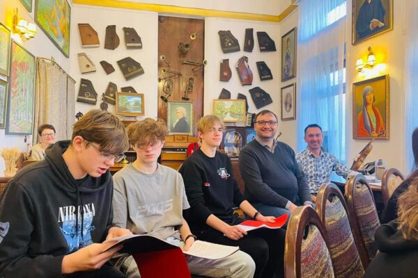 261591332_118916057257850_6595954478184162214_n