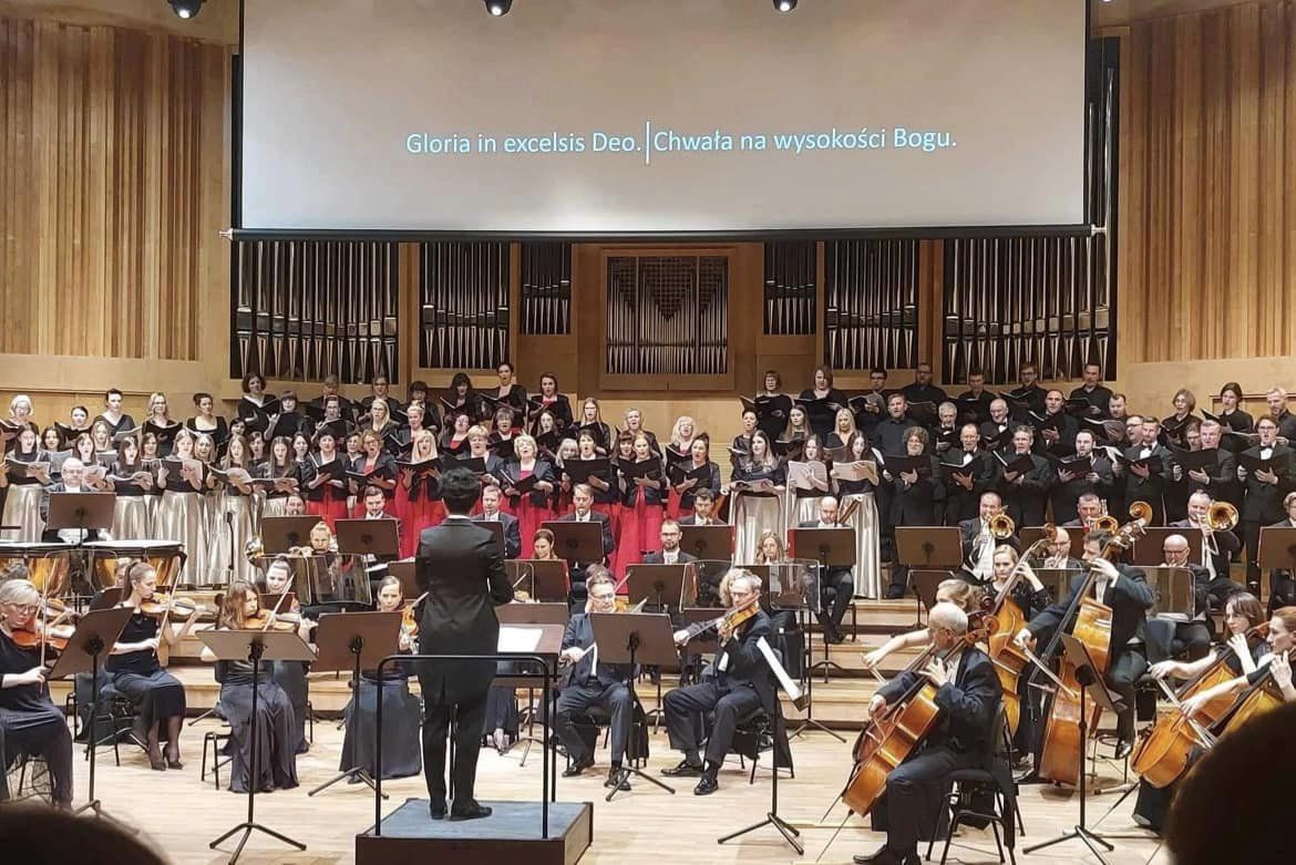 W&nbsp;Filharmonii Opolskiej zabrzmiała Messa di Gloria. Finał jubileuszu 35 lat powstania chóru LO