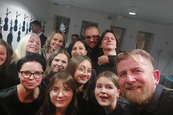 403406445_963128438655715_1317930527270506610_n