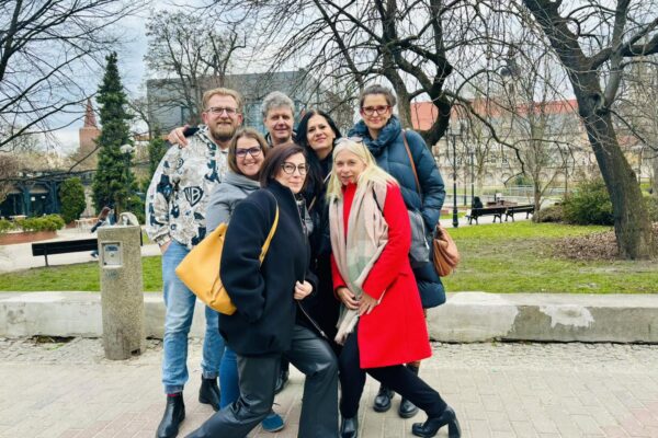 431230555_421011903780871_1027895638480500038_n